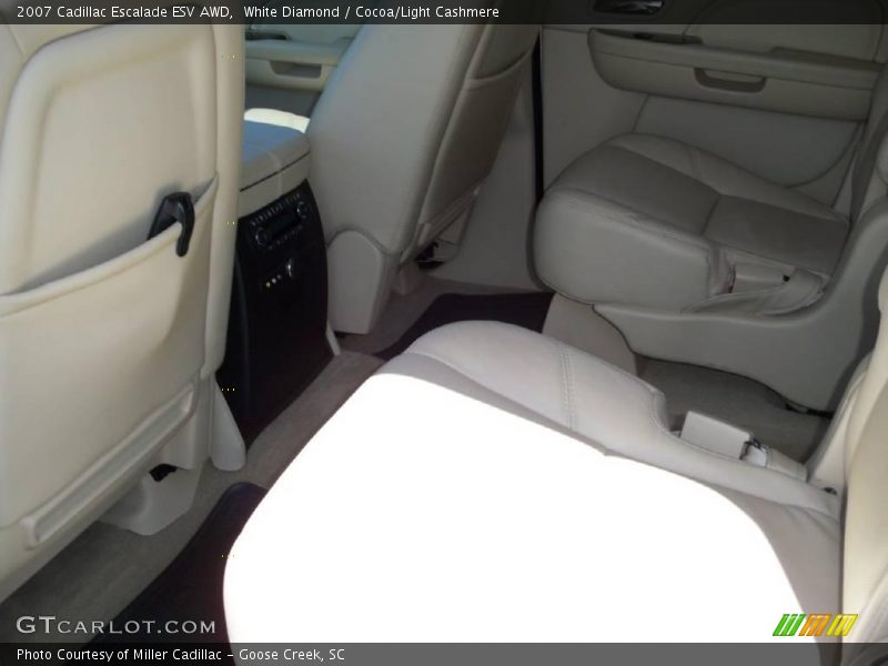 White Diamond / Cocoa/Light Cashmere 2007 Cadillac Escalade ESV AWD