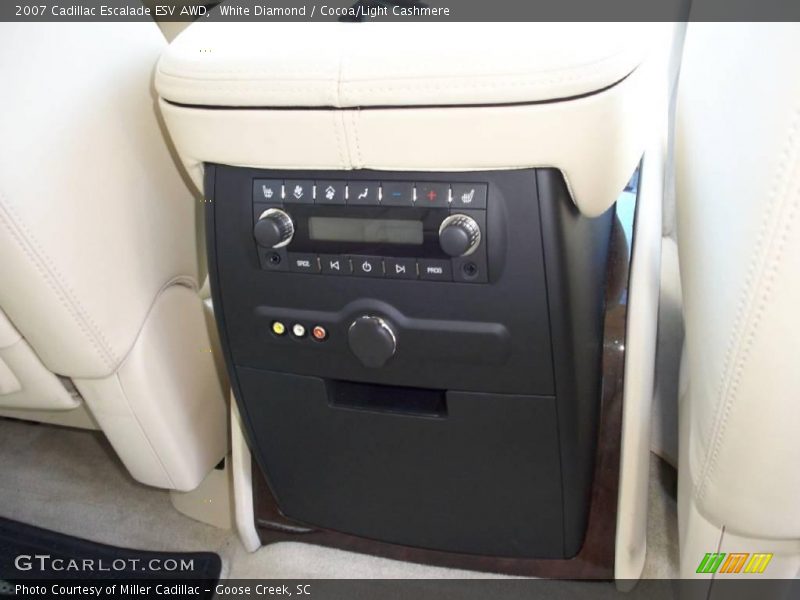 White Diamond / Cocoa/Light Cashmere 2007 Cadillac Escalade ESV AWD