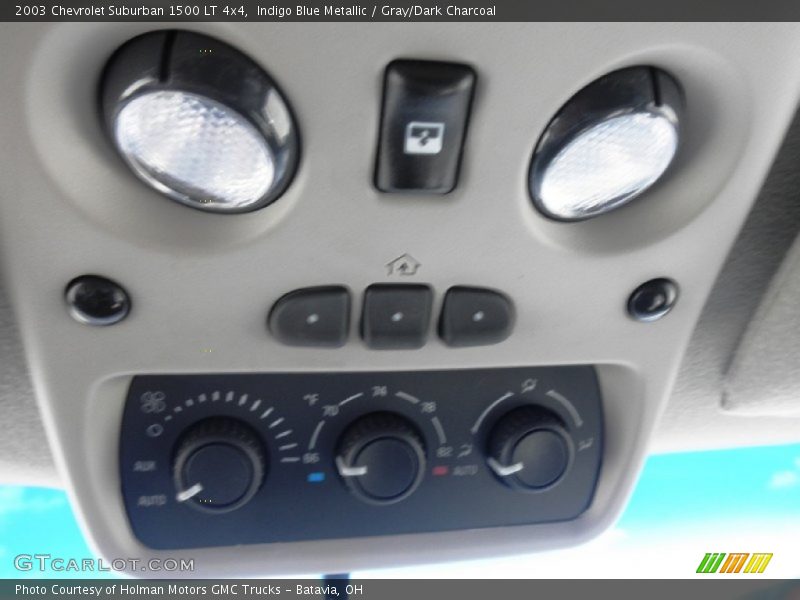 Indigo Blue Metallic / Gray/Dark Charcoal 2003 Chevrolet Suburban 1500 LT 4x4
