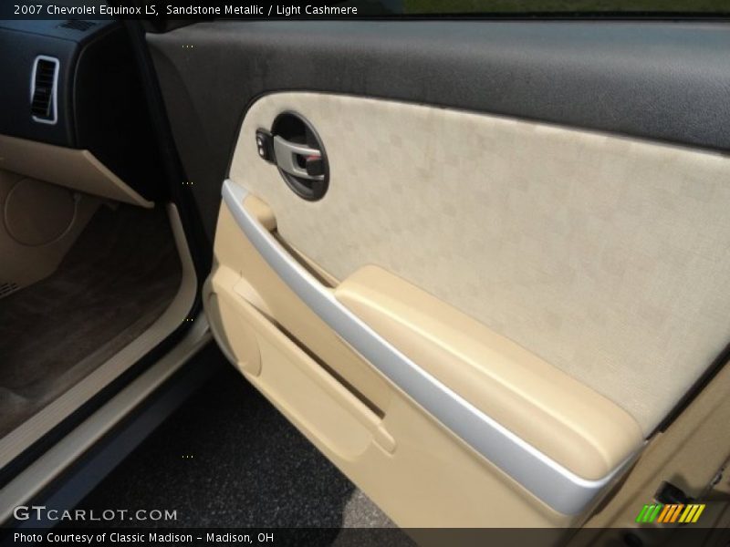 Sandstone Metallic / Light Cashmere 2007 Chevrolet Equinox LS