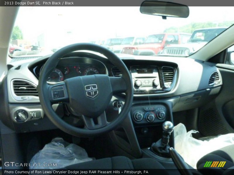 Pitch Black / Black 2013 Dodge Dart SE