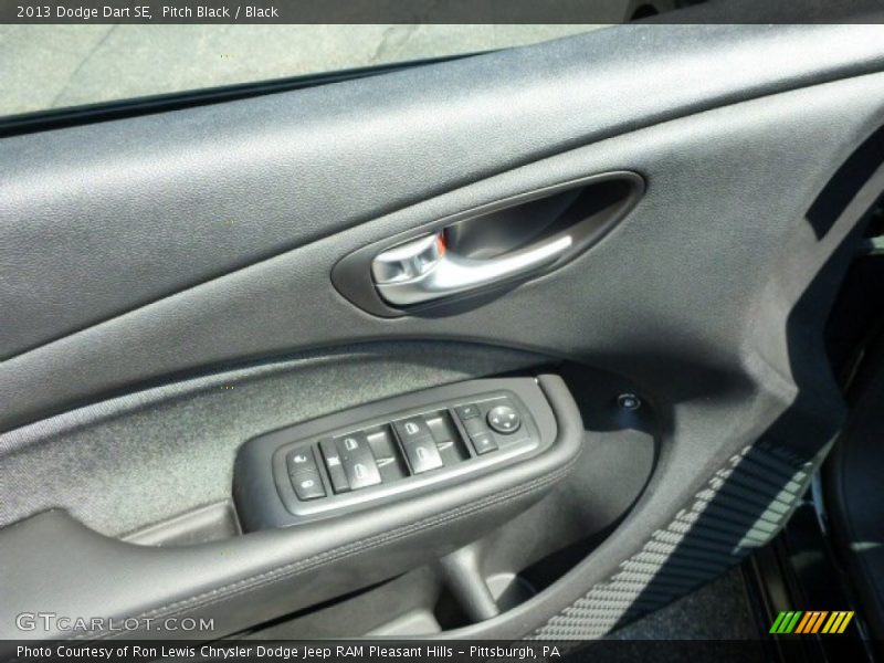 Pitch Black / Black 2013 Dodge Dart SE