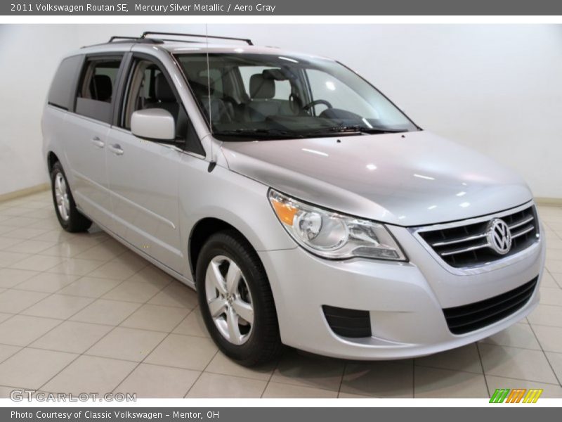 Mercury Silver Metallic / Aero Gray 2011 Volkswagen Routan SE