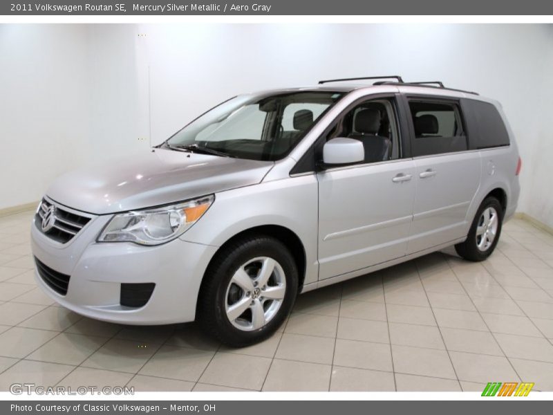 Mercury Silver Metallic / Aero Gray 2011 Volkswagen Routan SE