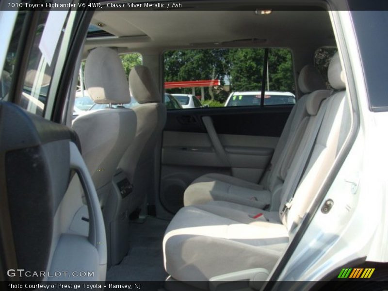 Classic Silver Metallic / Ash 2010 Toyota Highlander V6 4WD