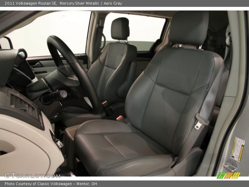 Mercury Silver Metallic / Aero Gray 2011 Volkswagen Routan SE