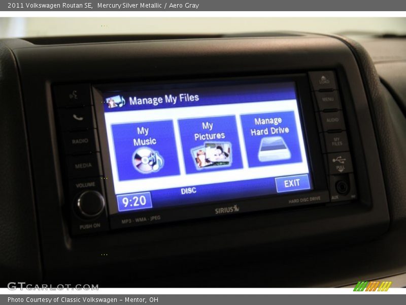 Mercury Silver Metallic / Aero Gray 2011 Volkswagen Routan SE