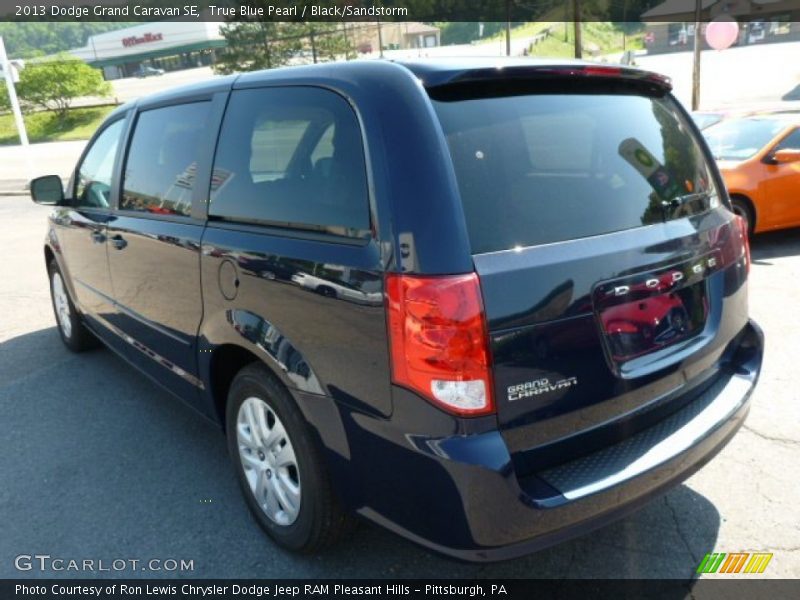 True Blue Pearl / Black/Sandstorm 2013 Dodge Grand Caravan SE