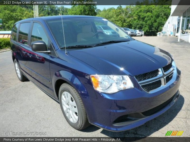 True Blue Pearl / Black/Sandstorm 2013 Dodge Grand Caravan SE