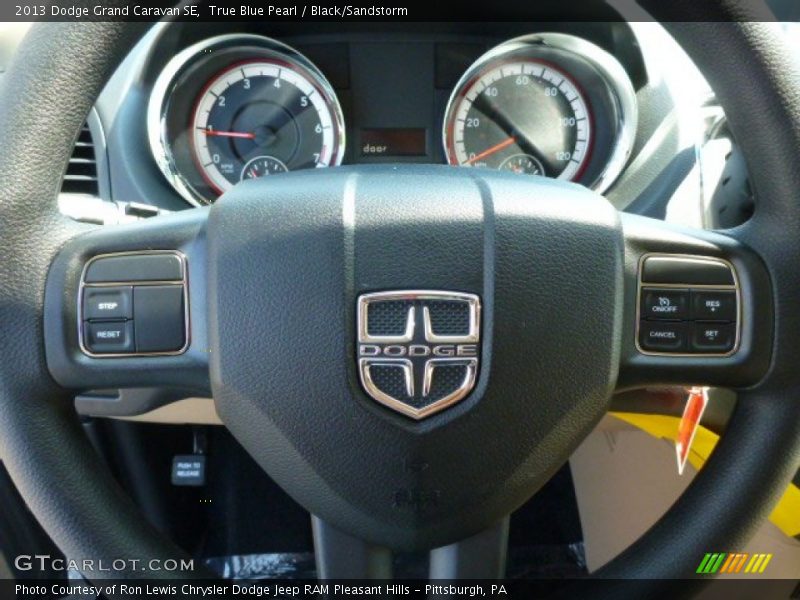 True Blue Pearl / Black/Sandstorm 2013 Dodge Grand Caravan SE