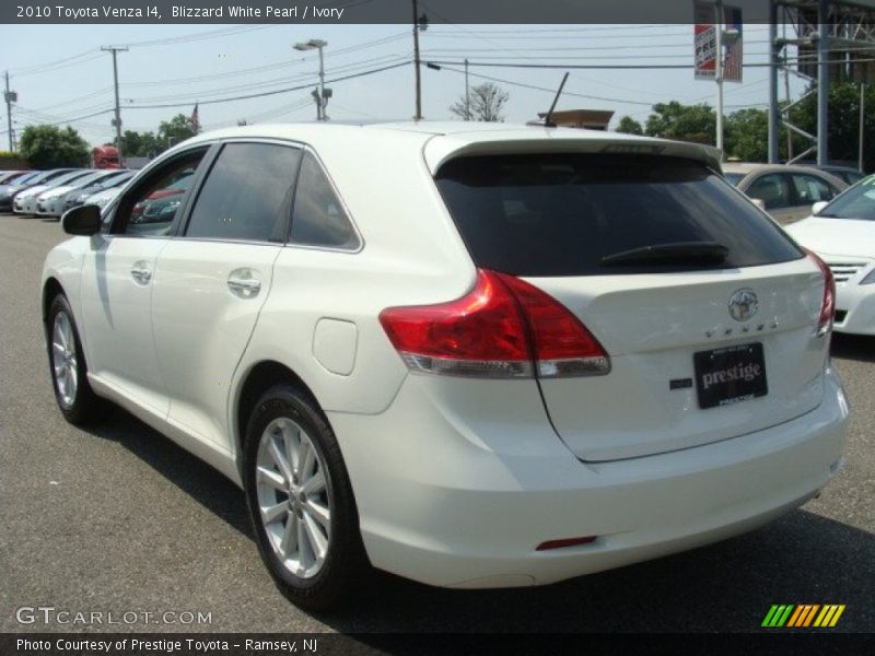 Blizzard White Pearl / Ivory 2010 Toyota Venza I4