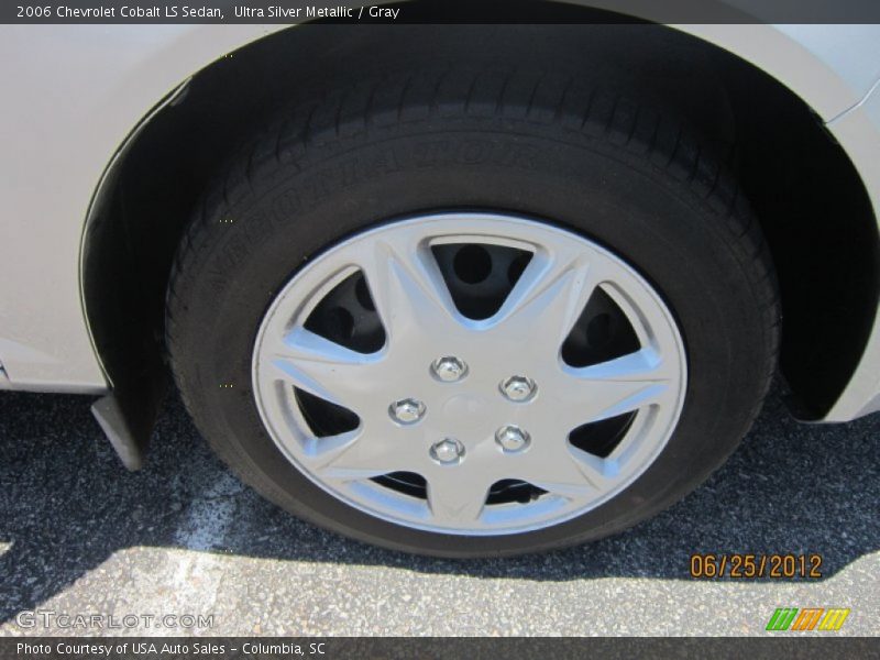 Ultra Silver Metallic / Gray 2006 Chevrolet Cobalt LS Sedan