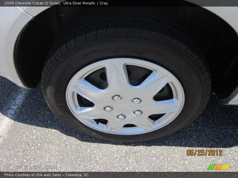 Ultra Silver Metallic / Gray 2006 Chevrolet Cobalt LS Sedan