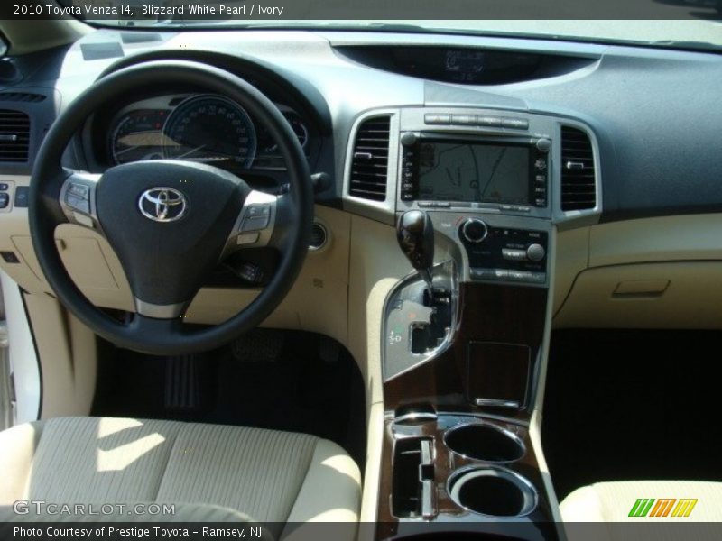 Blizzard White Pearl / Ivory 2010 Toyota Venza I4