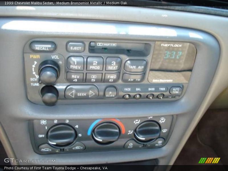 Medium Bronzemist Metallic / Medium Oak 1999 Chevrolet Malibu Sedan