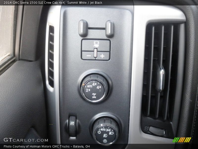 Controls of 2014 Sierra 1500 SLE Crew Cab 4x4