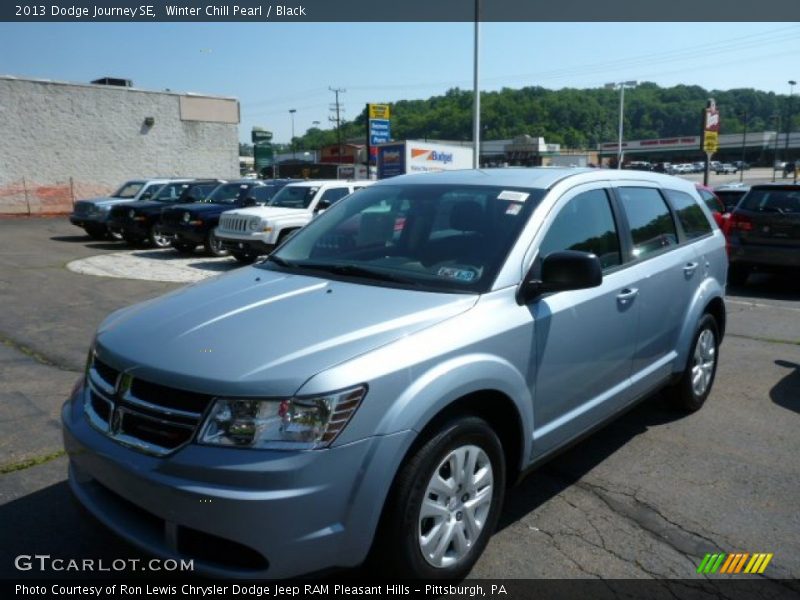 Winter Chill Pearl / Black 2013 Dodge Journey SE