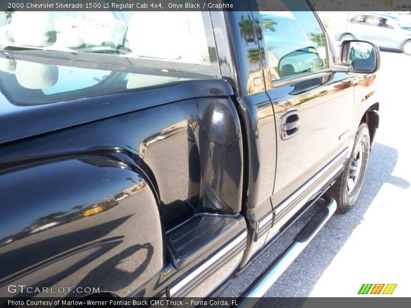 Onyx Black / Graphite 2000 Chevrolet Silverado 1500 LS Regular Cab 4x4