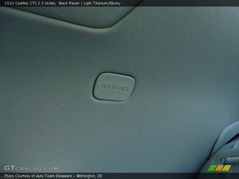 Black Raven / Light Titanium/Ebony 2010 Cadillac CTS 3.0 Sedan