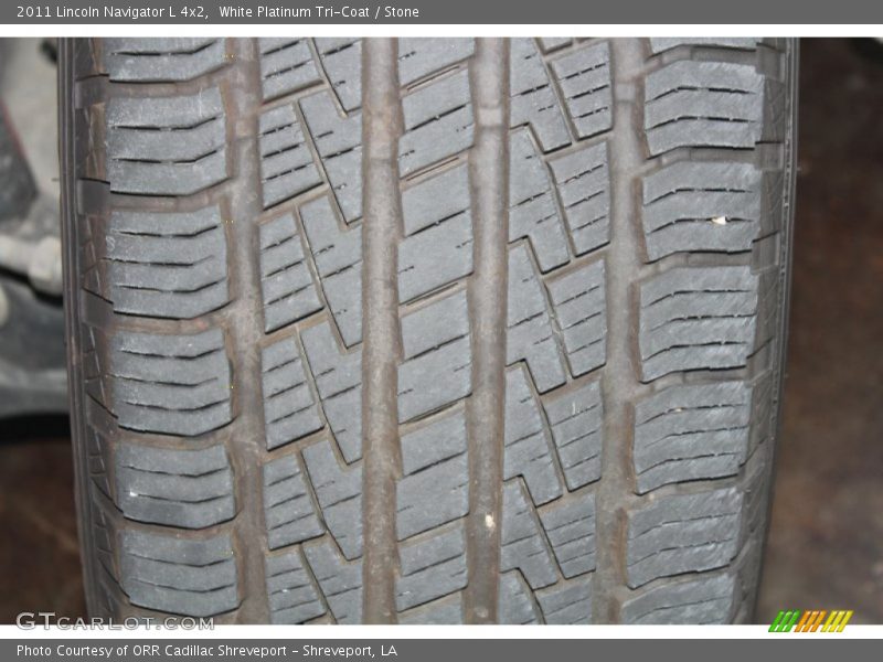 White Platinum Tri-Coat / Stone 2011 Lincoln Navigator L 4x2