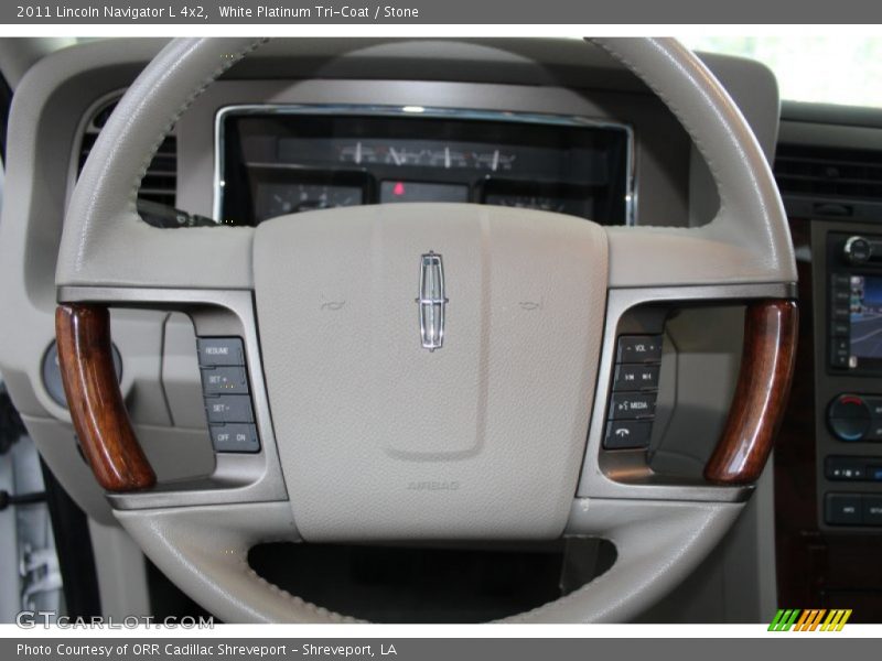  2011 Navigator L 4x2 Steering Wheel
