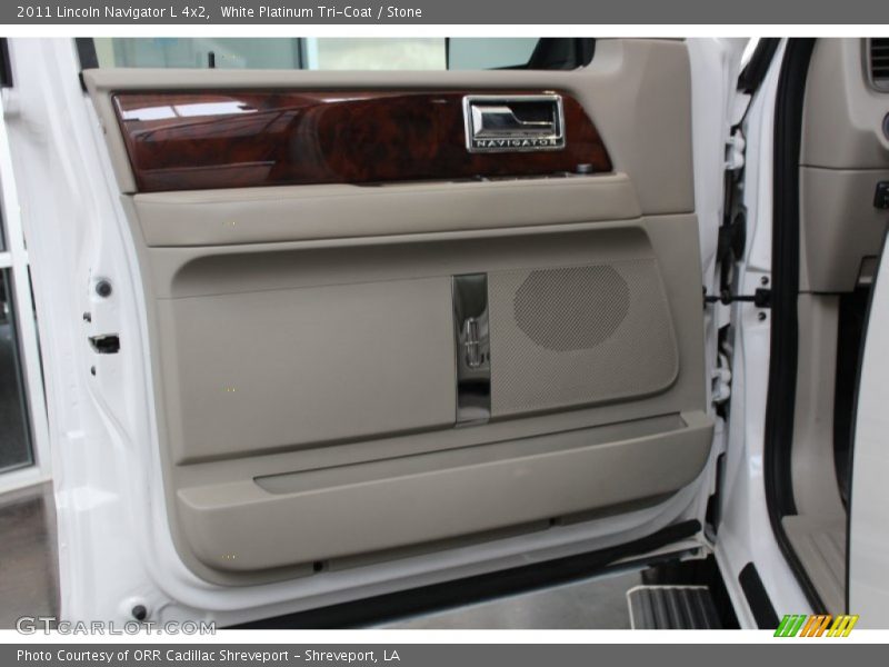 White Platinum Tri-Coat / Stone 2011 Lincoln Navigator L 4x2