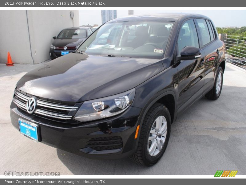Deep Black Metallic / Black 2013 Volkswagen Tiguan S