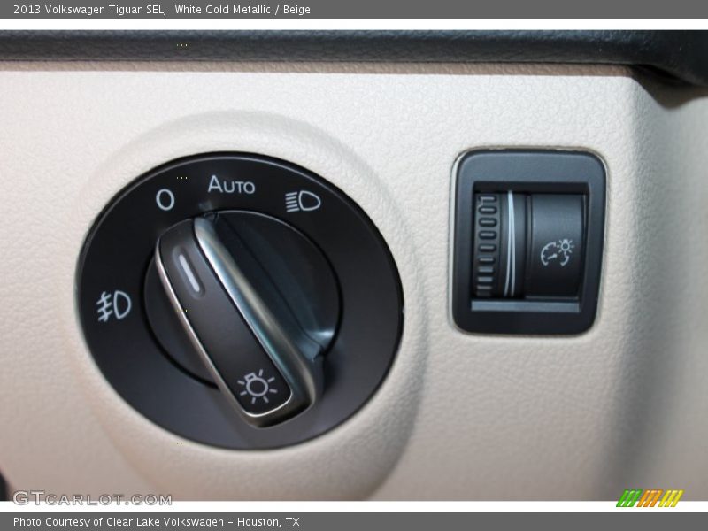 White Gold Metallic / Beige 2013 Volkswagen Tiguan SEL