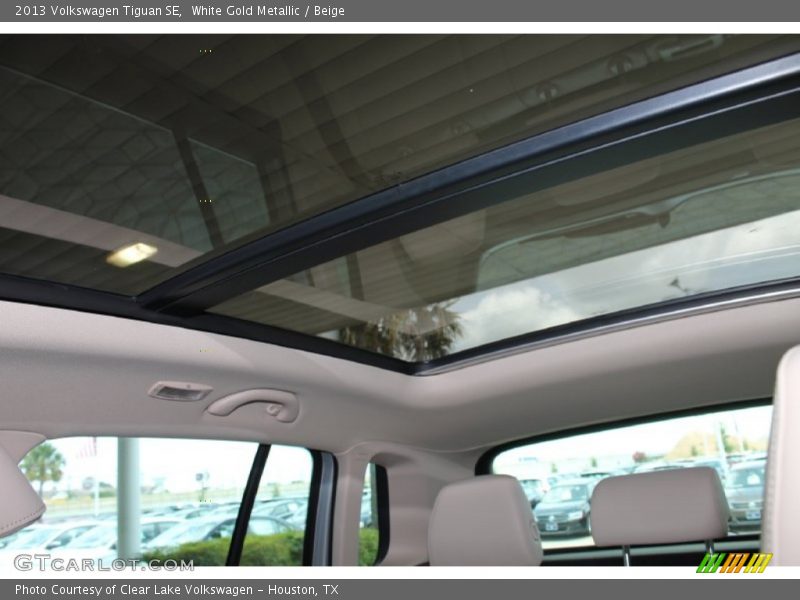 White Gold Metallic / Beige 2013 Volkswagen Tiguan SE