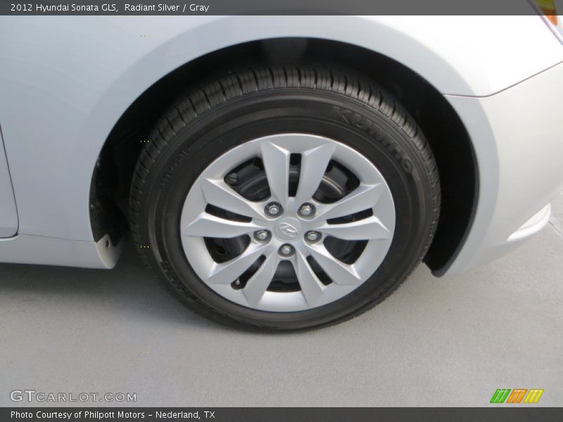 Radiant Silver / Gray 2012 Hyundai Sonata GLS