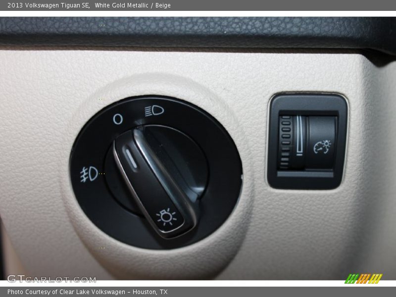 White Gold Metallic / Beige 2013 Volkswagen Tiguan SE