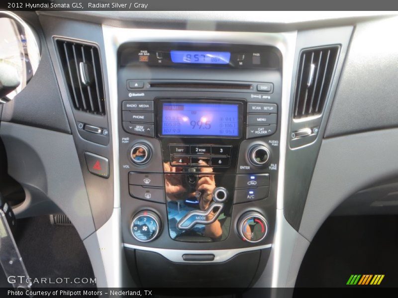 Radiant Silver / Gray 2012 Hyundai Sonata GLS