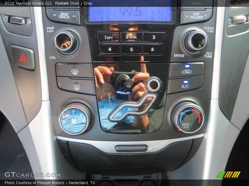Radiant Silver / Gray 2012 Hyundai Sonata GLS