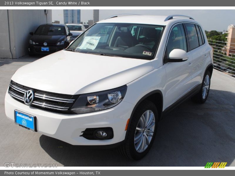 Candy White / Black 2013 Volkswagen Tiguan SE