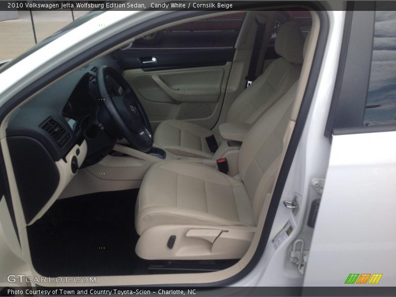 Candy White / Cornsilk Beige 2010 Volkswagen Jetta Wolfsburg Edition Sedan