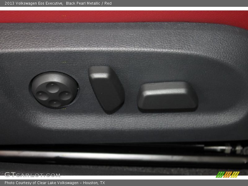 Black Pearl Metallic / Red 2013 Volkswagen Eos Executive
