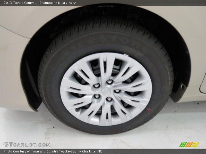 Champagne Mica / Ivory 2013 Toyota Camry L