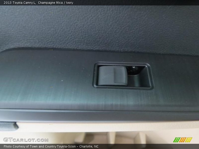 Champagne Mica / Ivory 2013 Toyota Camry L
