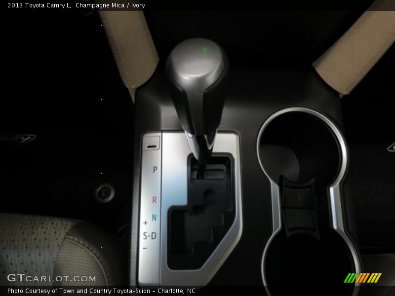 Champagne Mica / Ivory 2013 Toyota Camry L