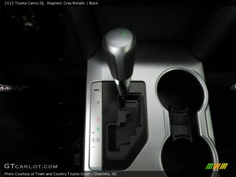 Magnetic Gray Metallic / Black 2013 Toyota Camry SE