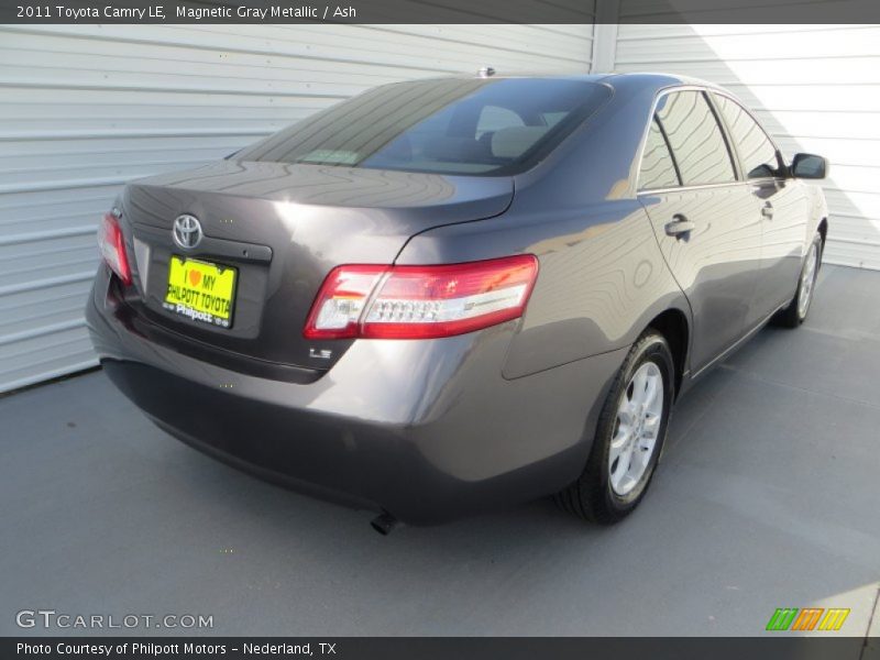Magnetic Gray Metallic / Ash 2011 Toyota Camry LE