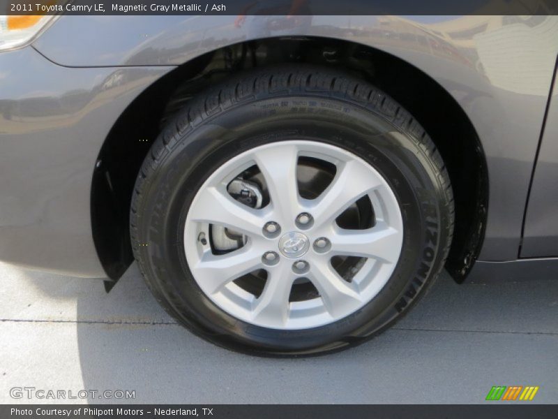 Magnetic Gray Metallic / Ash 2011 Toyota Camry LE