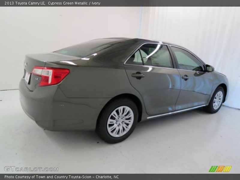 Cypress Green Metallic / Ivory 2013 Toyota Camry LE