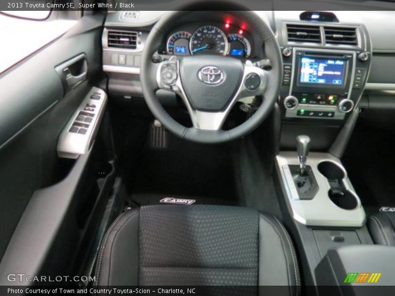 Super White / Black 2013 Toyota Camry SE