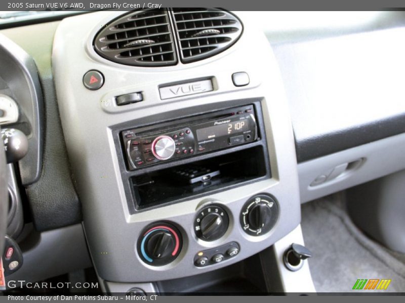 Dragon Fly Green / Gray 2005 Saturn VUE V6 AWD