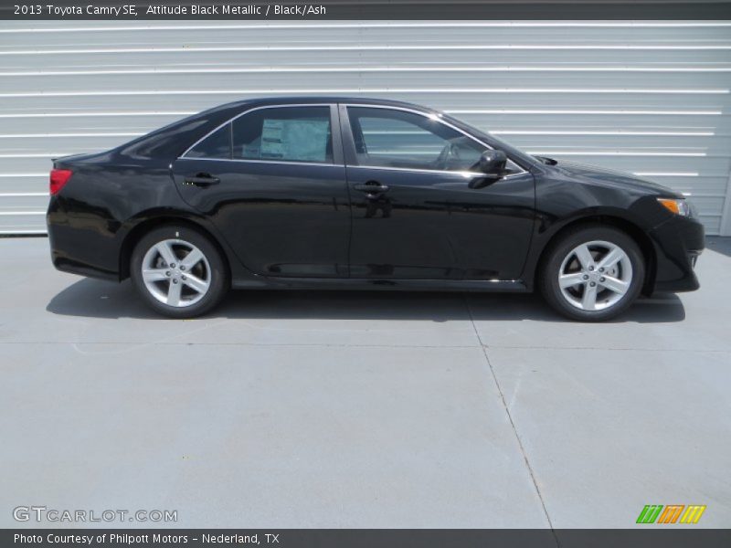 Attitude Black Metallic / Black/Ash 2013 Toyota Camry SE