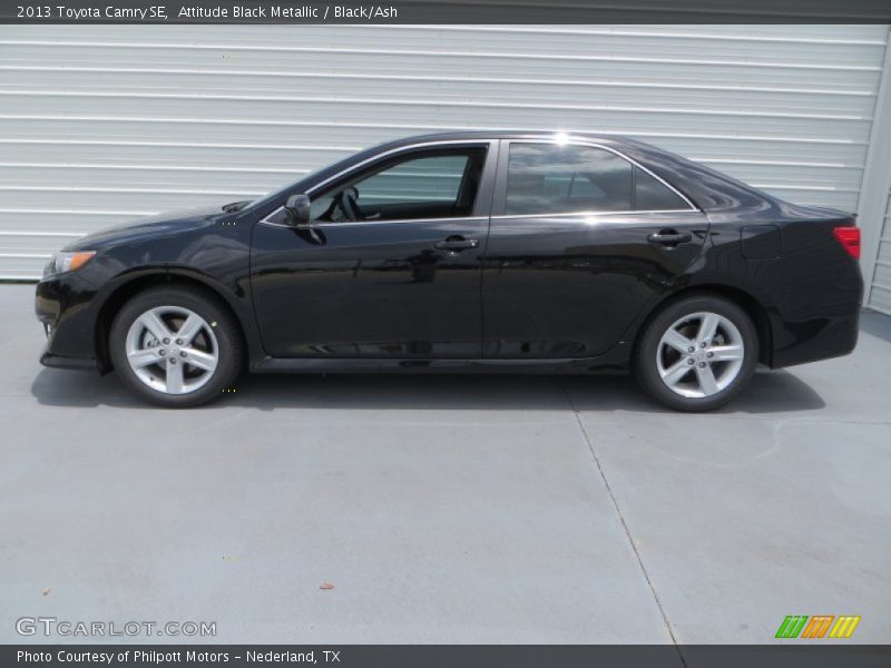 Attitude Black Metallic / Black/Ash 2013 Toyota Camry SE