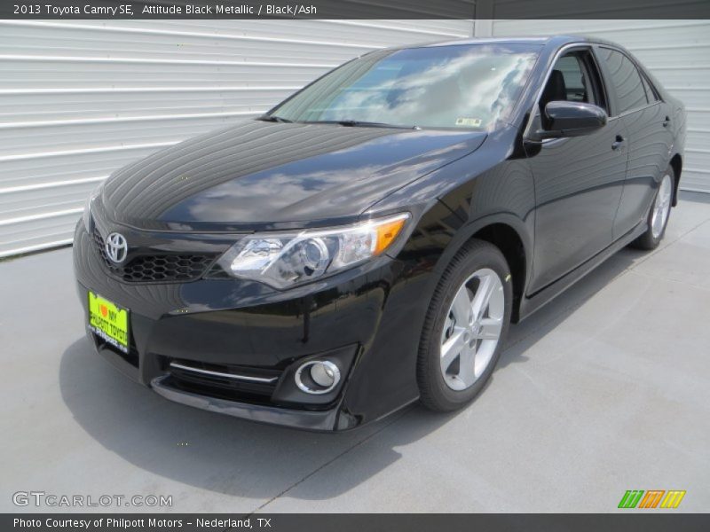 Attitude Black Metallic / Black/Ash 2013 Toyota Camry SE