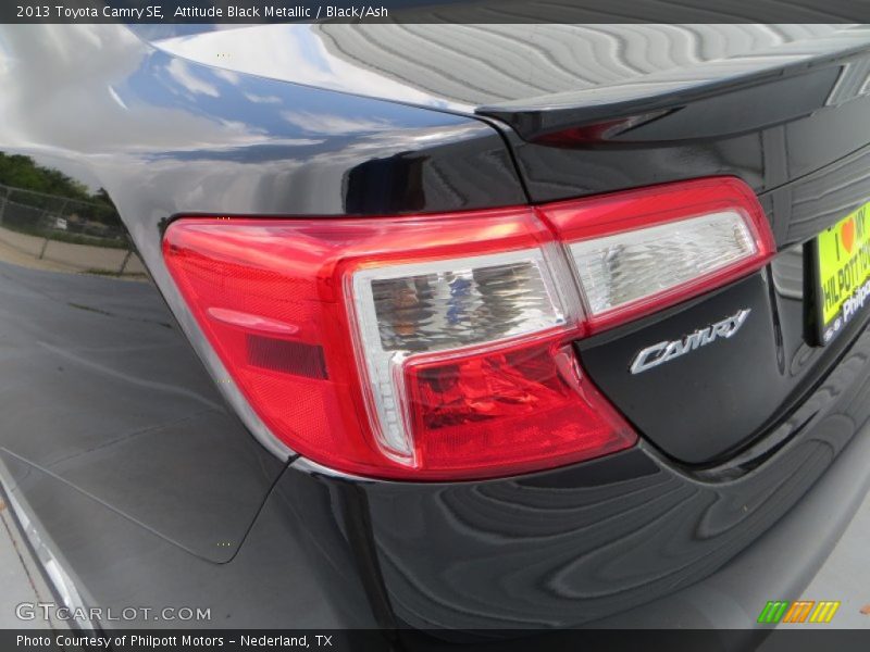 Attitude Black Metallic / Black/Ash 2013 Toyota Camry SE