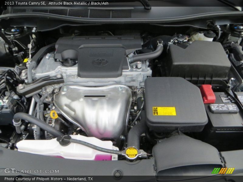Attitude Black Metallic / Black/Ash 2013 Toyota Camry SE